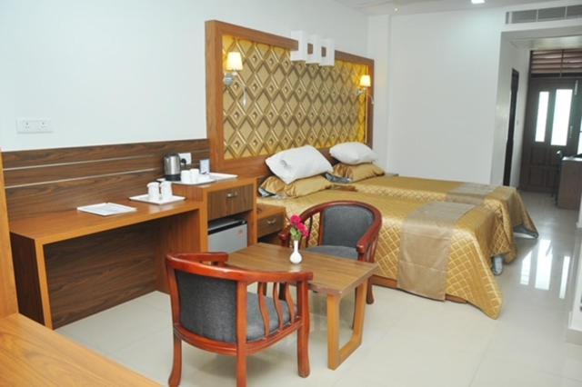 Kallada Mamatha Motels Kunnamkulam Exterior photo